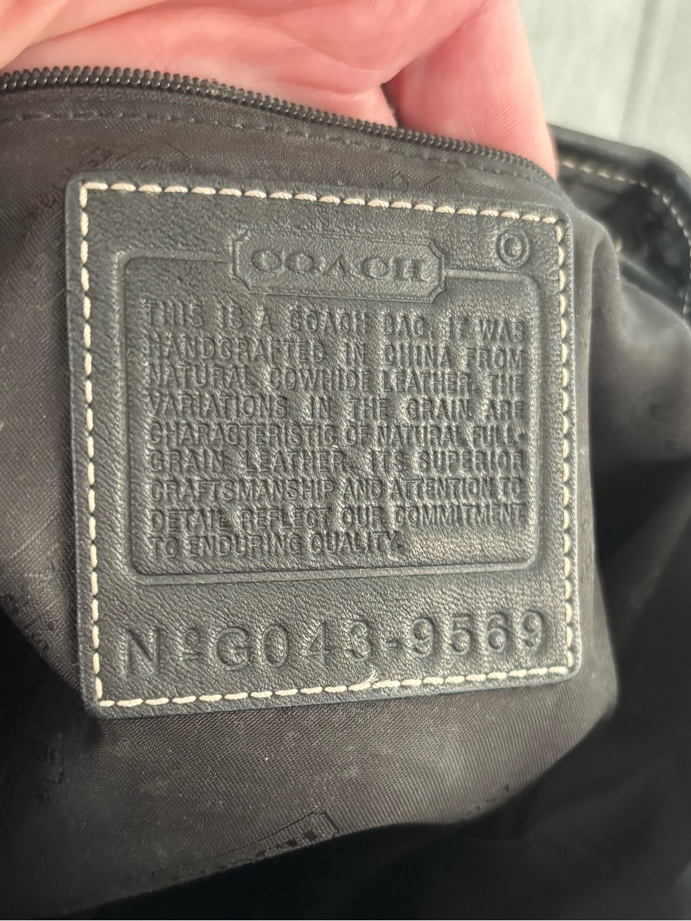 Coach bag vintage Y2K in black leather. Mini backpack in EUC. - Picture 2 of 10